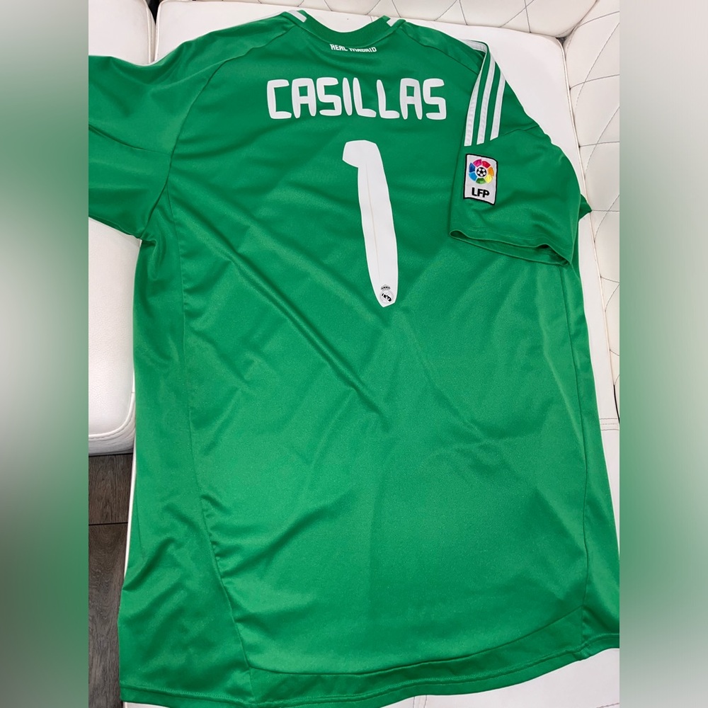 Vintage Iker Casillas #1 Real Madrid 2010-11 GK Home Jersey